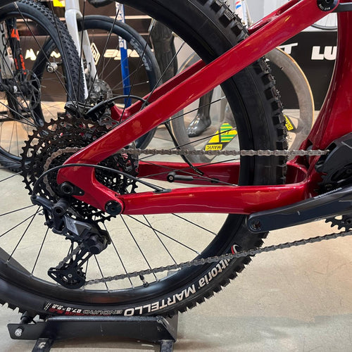 BICI OCASIÓN ELÉCTRICA MENDI EX40 CARBONA ROJA L JIP CARBONO